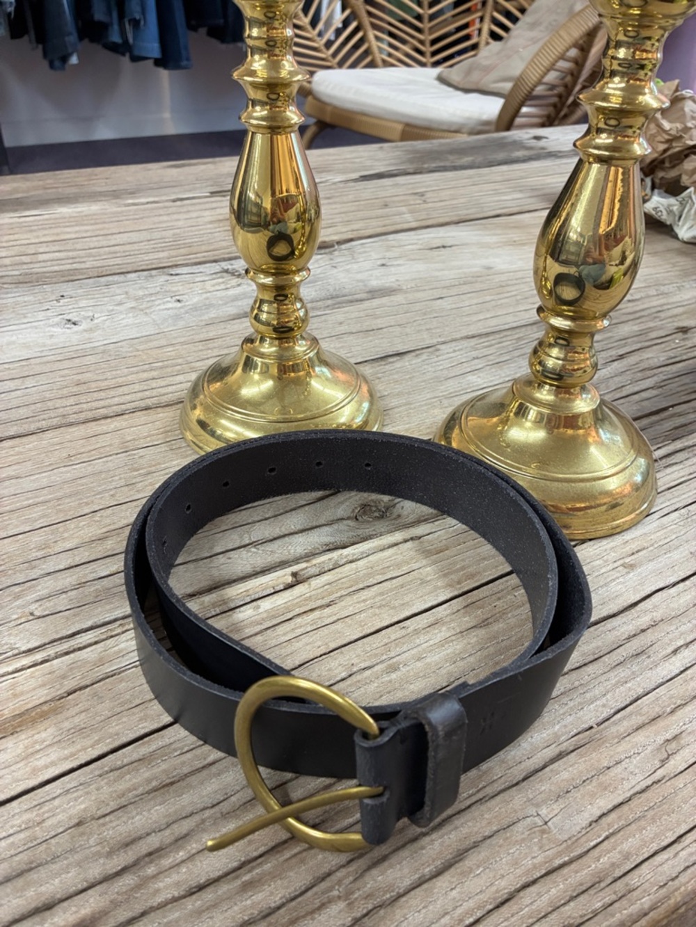Medium Women’s Frye Black Leather Belt with Brass Round Buckle
